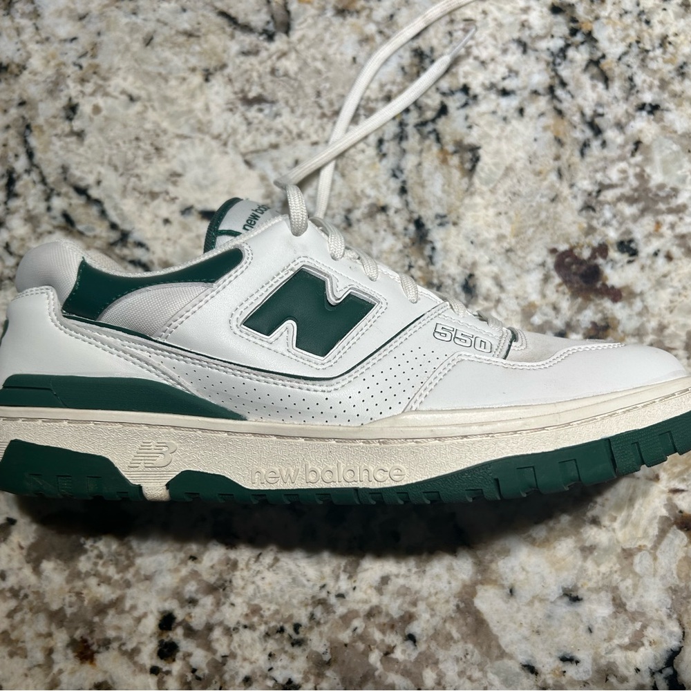 New Balance 550 Golf shoes Men's 10.5 |  White and Dark Green